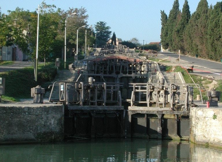 LES BATEAUX DU SOLEIL – BÉZIERS